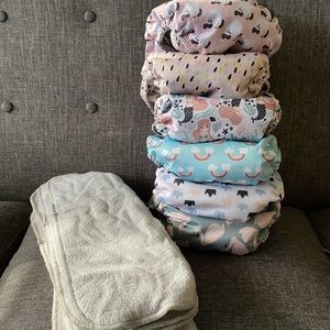 Simple Being and bumgenius cloth diapers and liners